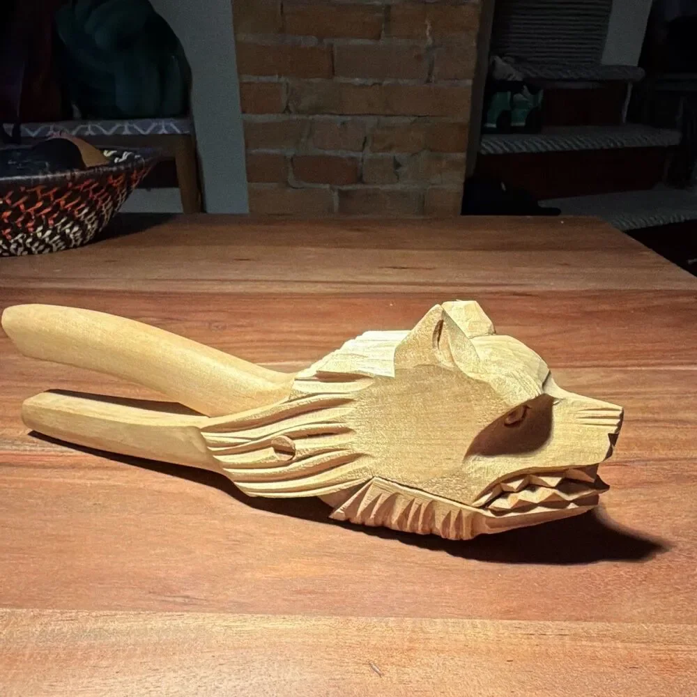 Unbranded hand carved